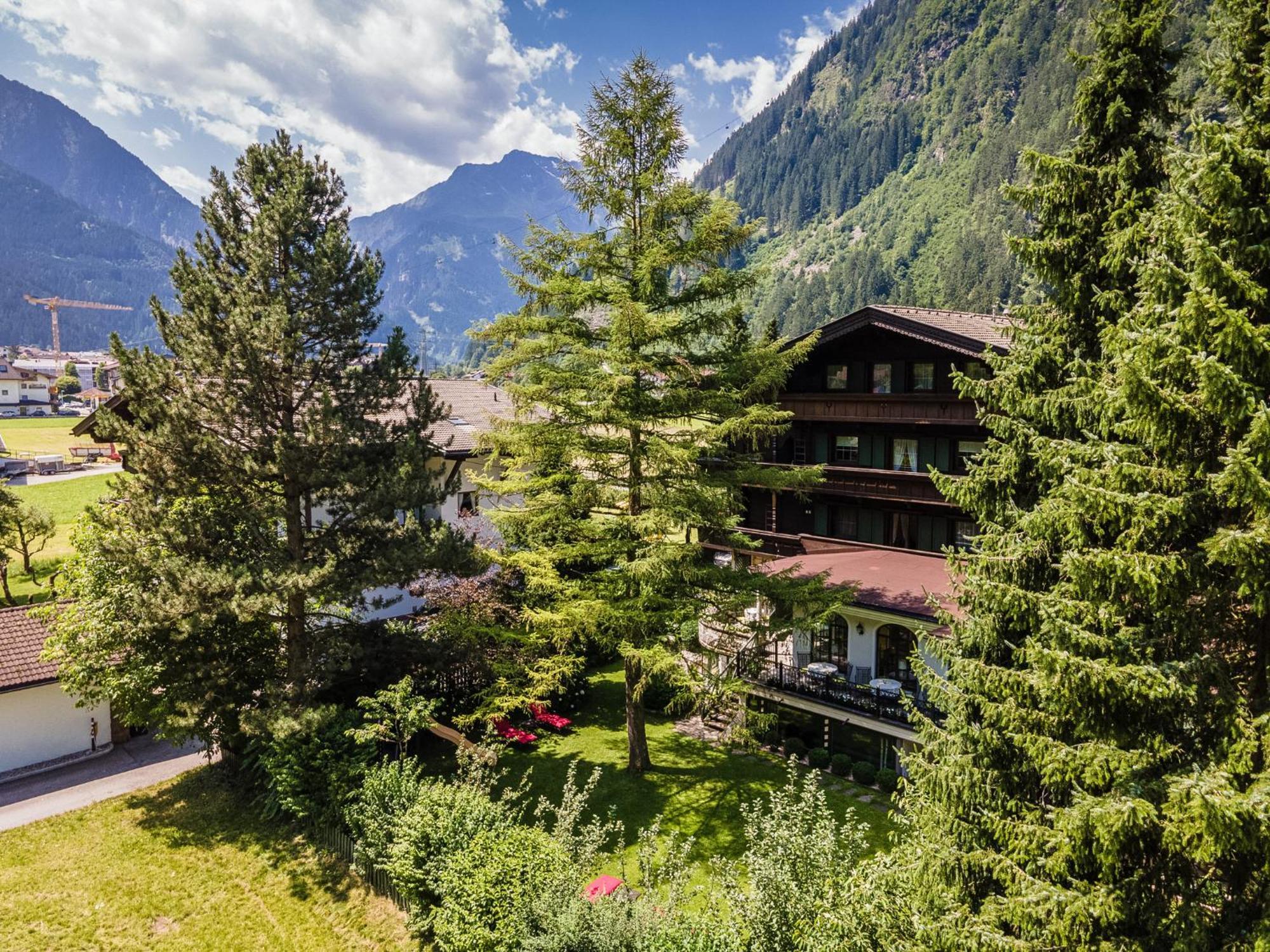 Aparthotel Landhaus St. Joseph Mayrhofen Exterior foto