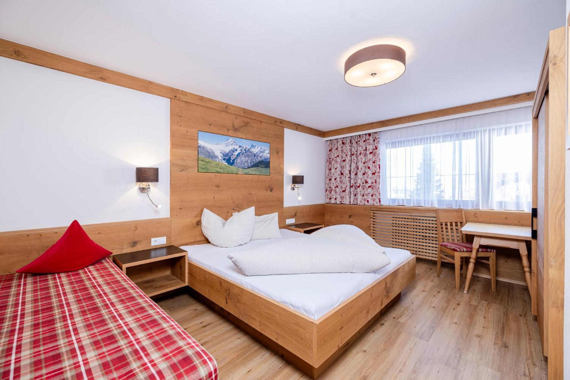 Aparthotel Landhaus St. Joseph Mayrhofen Exterior foto